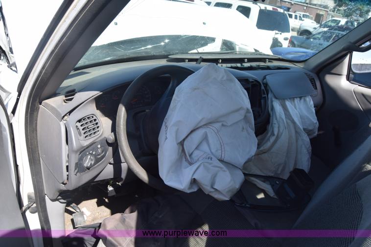 image for item K2921 1997 Ford F150 pickup truck