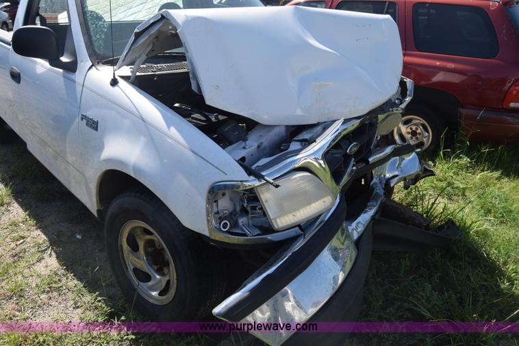 image for item K2921 1997 Ford F150 pickup truck