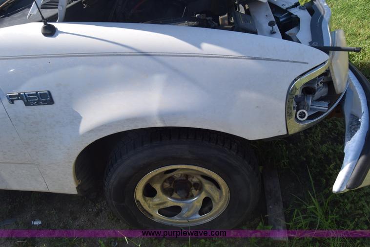 image for item K2921 1997 Ford F150 pickup truck