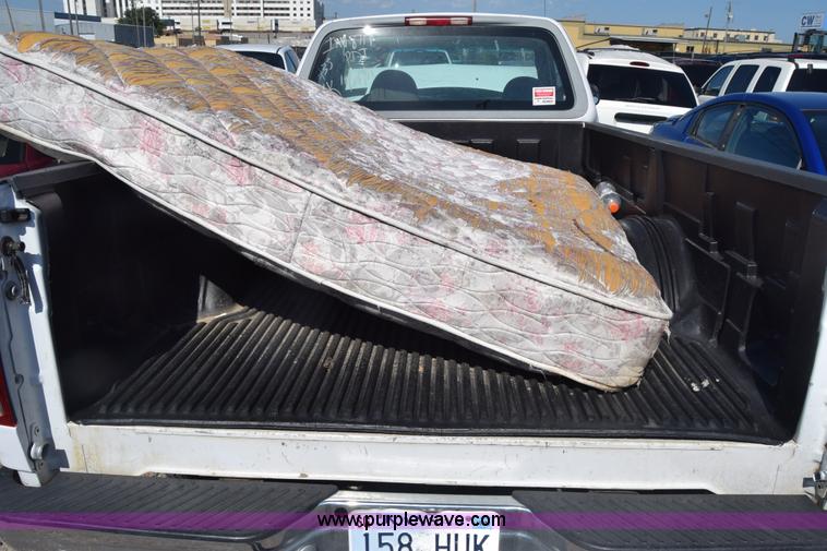 image for item K2921 1997 Ford F150 pickup truck