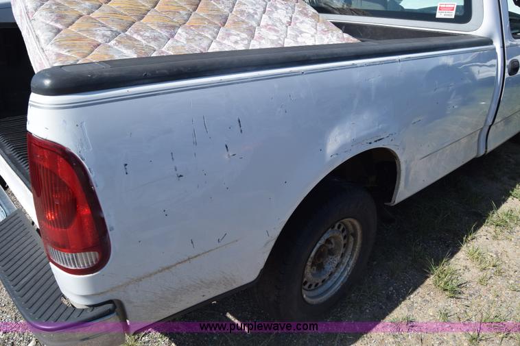 image for item K2921 1997 Ford F150 pickup truck