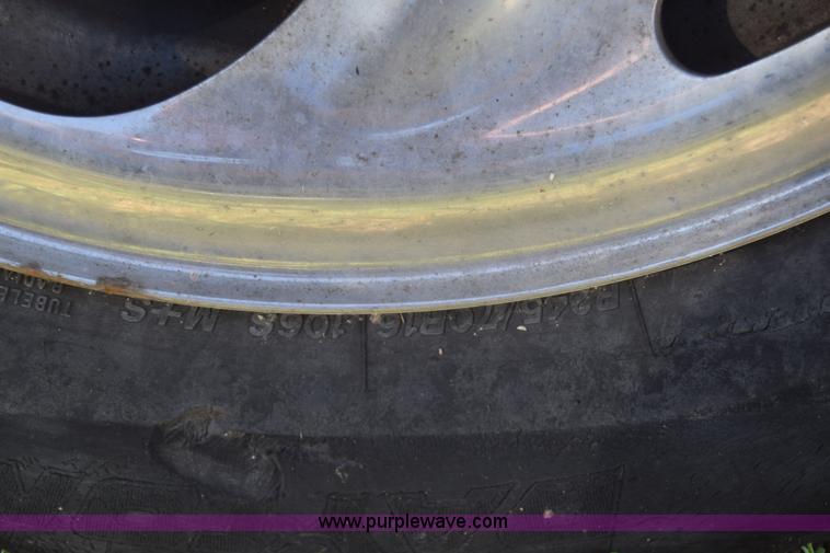 image for item K2921 1997 Ford F150 pickup truck