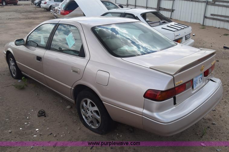 image for item K2936 1997 Toyota Camry