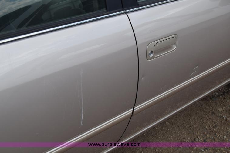 image for item K2936 1997 Toyota Camry