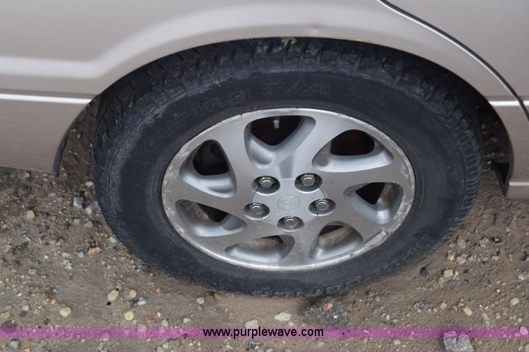 image for item K2936 1997 Toyota Camry