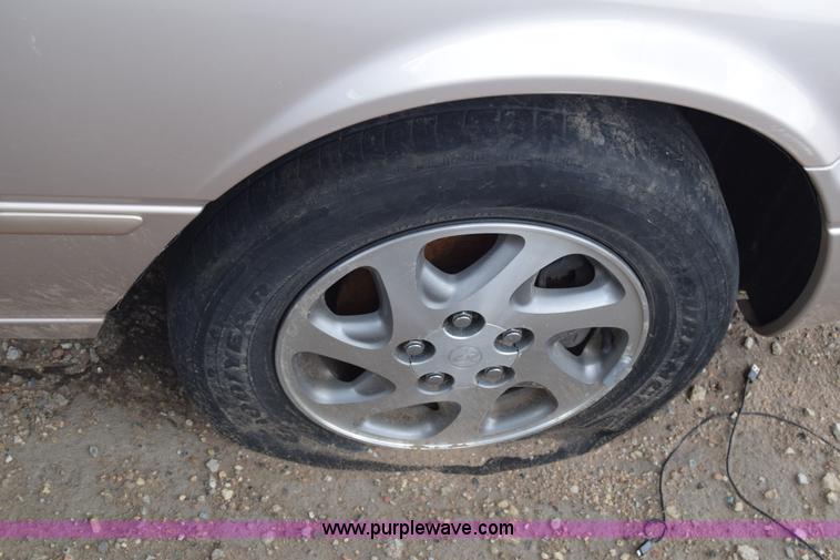 image for item K2936 1997 Toyota Camry