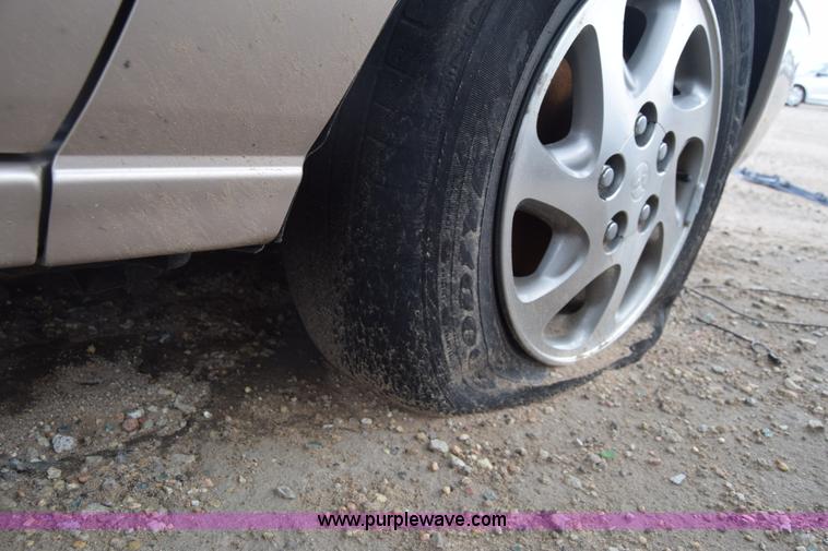 image for item K2936 1997 Toyota Camry