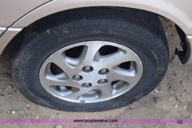 image for item K2936 1997 Toyota Camry