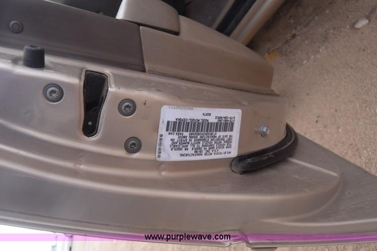 image for item K2936 1997 Toyota Camry