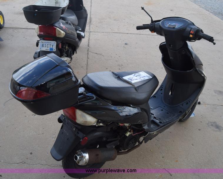 image for item K2937 2014 Tao Tao ATM50 moped
