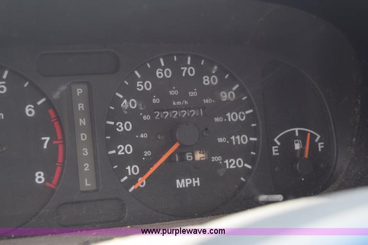 image for item K2940 1999 Isuzu Rodeo SUV