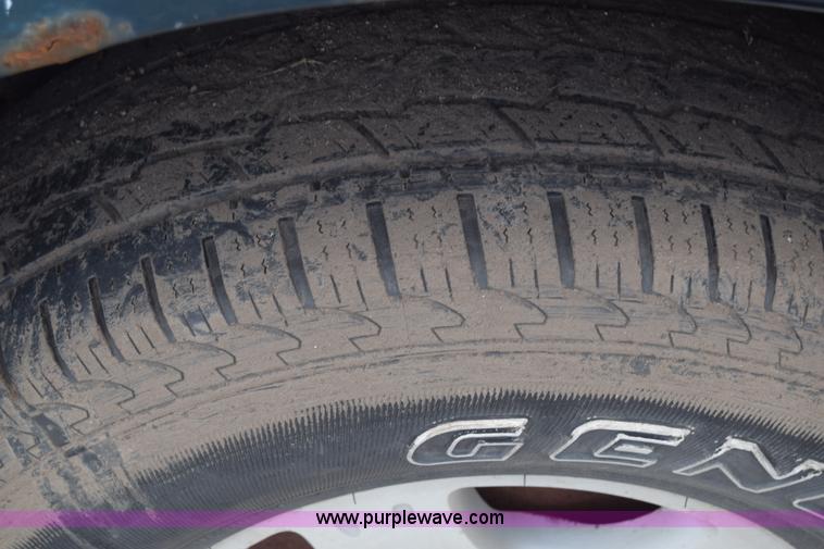 image for item K2940 1999 Isuzu Rodeo SUV