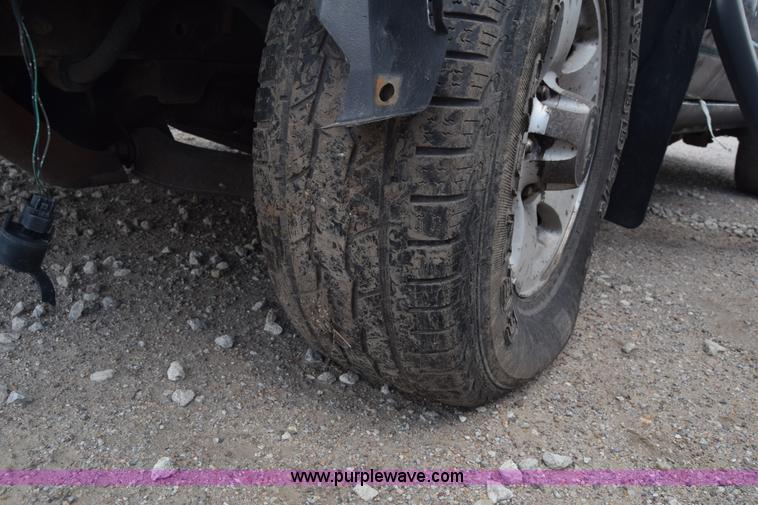 image for item K2940 1999 Isuzu Rodeo SUV