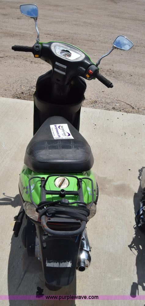 image for item K2942 2013 Basham Renegade moped