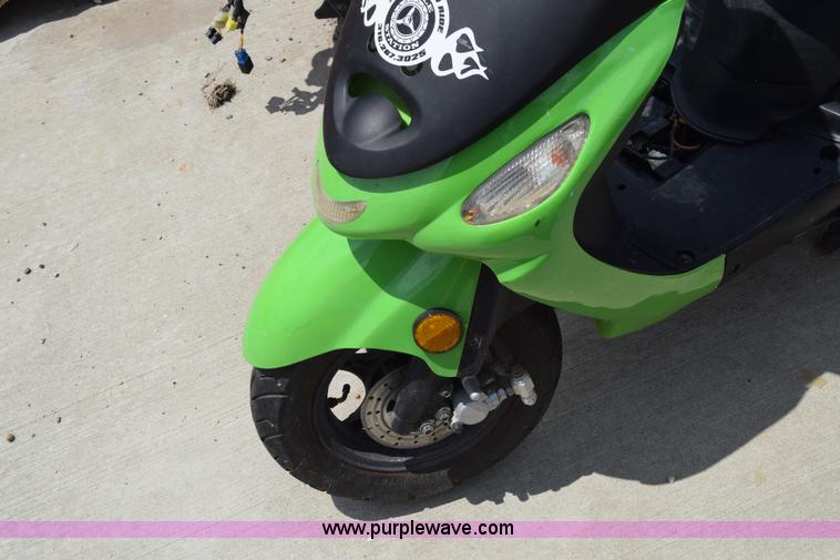 image for item K2942 2013 Basham Renegade moped