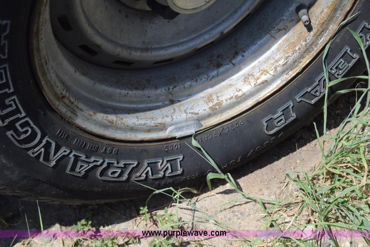 image for item K2945 1995 Chevrolet 1500 pickup truck