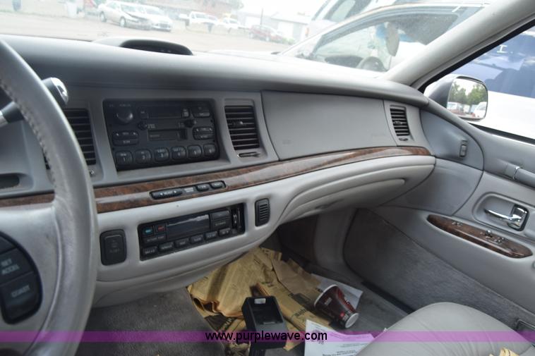 image for item K2946 1996 Lincoln Town Car