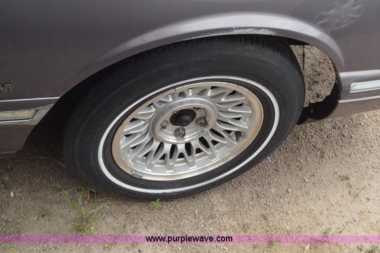 image for item K2946 1996 Lincoln Town Car