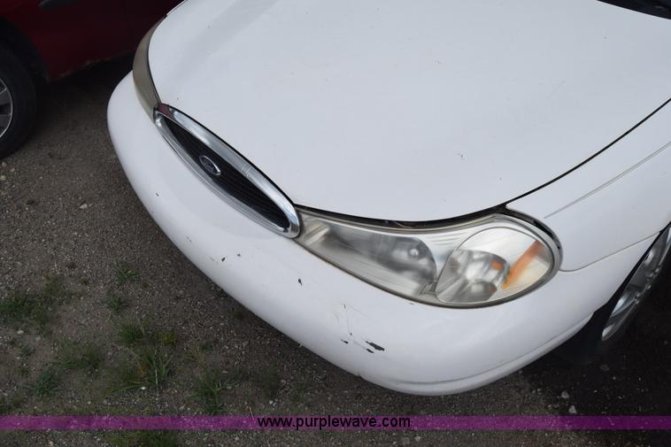 image for item K2954 1998 Ford Contour