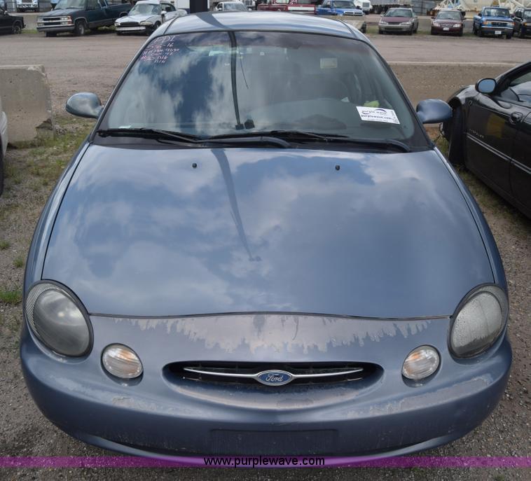 image for item K2956 1999 Ford Taurus