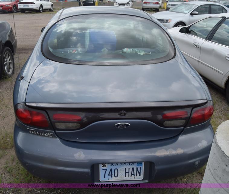 image for item K2956 1999 Ford Taurus