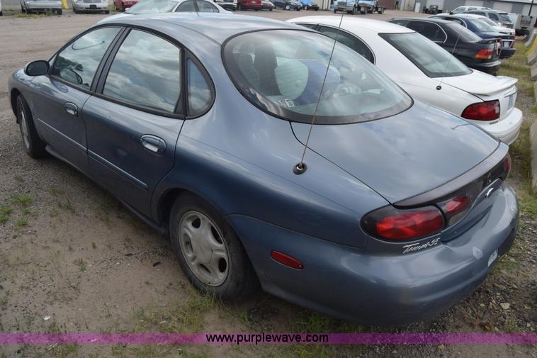 image for item K2956 1999 Ford Taurus