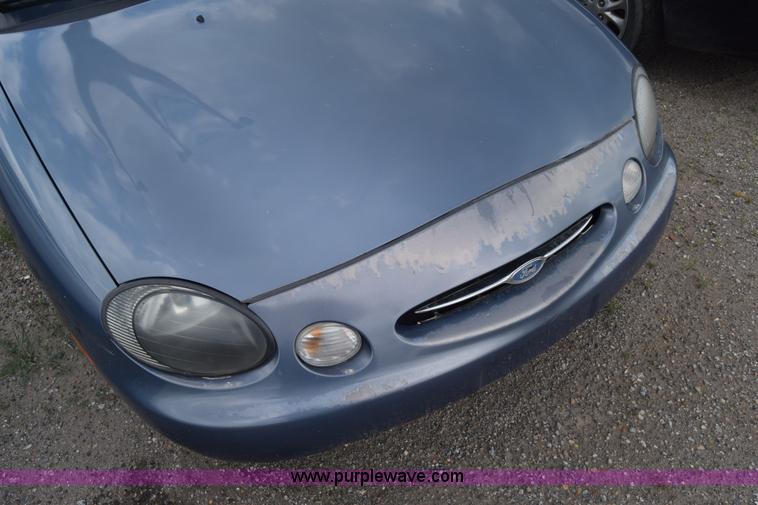 image for item K2956 1999 Ford Taurus