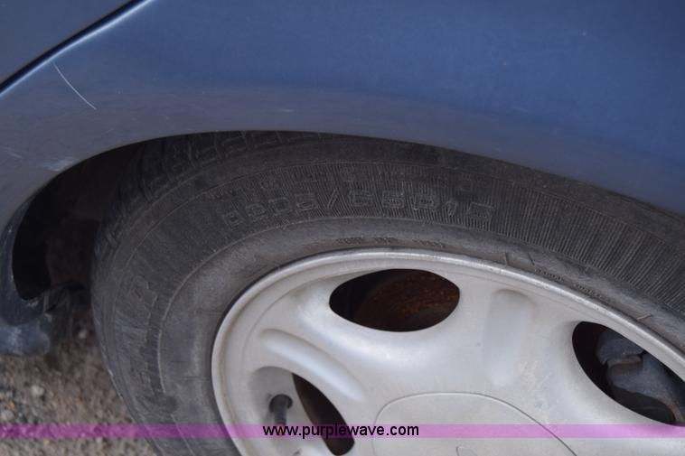 image for item K2956 1999 Ford Taurus