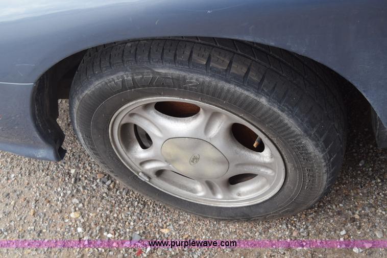 image for item K2956 1999 Ford Taurus