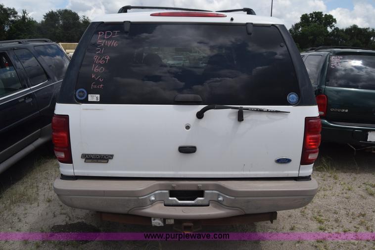 image for item K2957 1997 Ford Expedition SUV