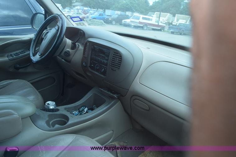 image for item K2957 1997 Ford Expedition SUV