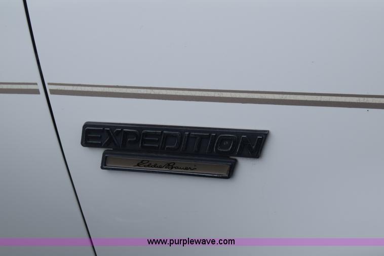 image for item K2957 1997 Ford Expedition SUV