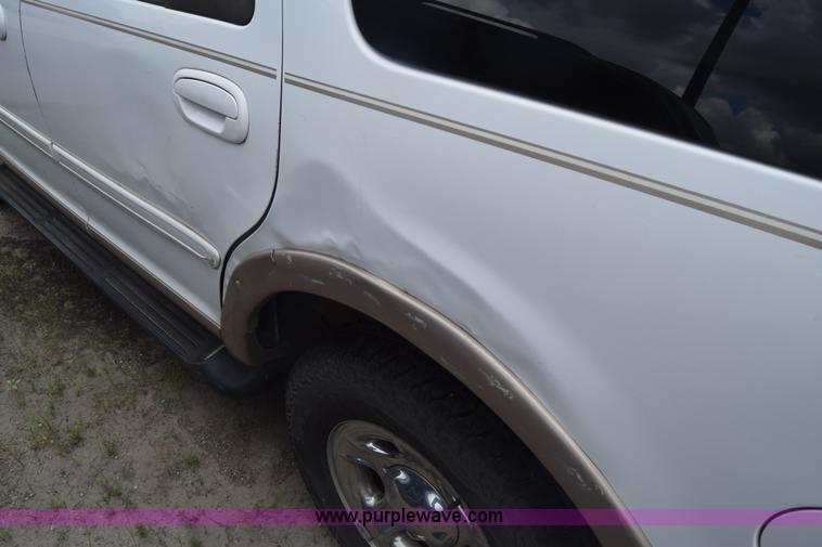 image for item K2957 1997 Ford Expedition SUV