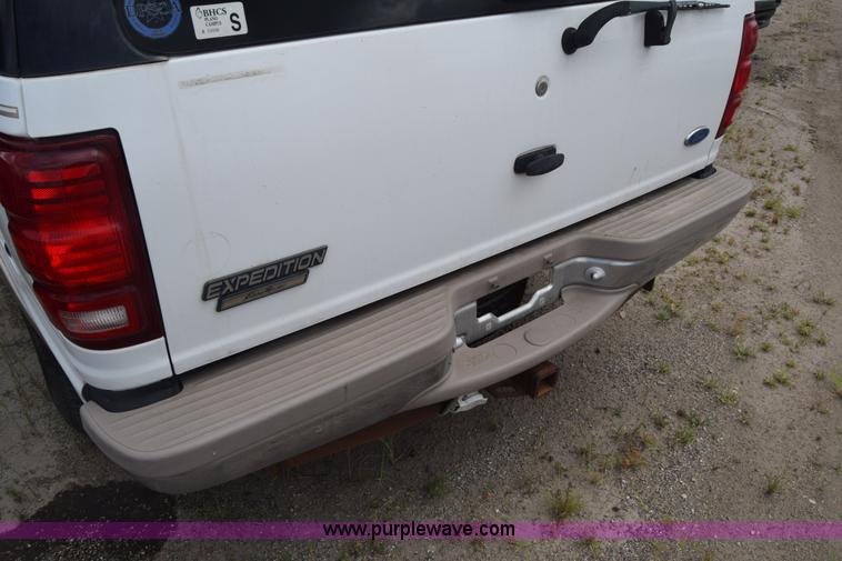 image for item K2957 1997 Ford Expedition SUV