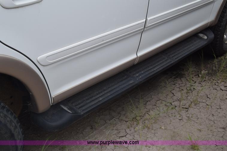 image for item K2957 1997 Ford Expedition SUV