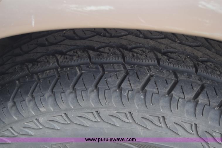 image for item K2957 1997 Ford Expedition SUV