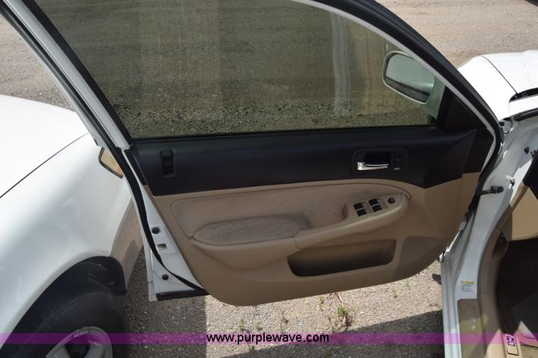 image for item K2958 2005 Honda Civic Hybrid