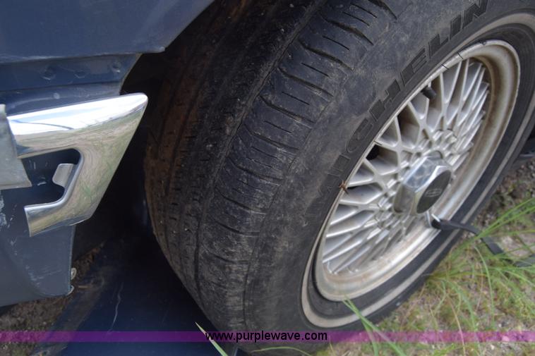 image for item K2962 1992 Lincoln Town Car Executive