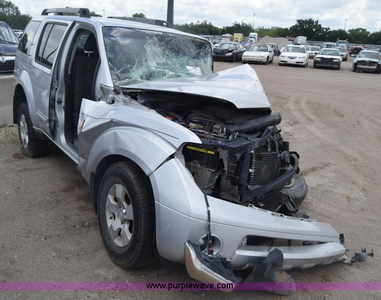 image for item K2963 2005 Nissan Pathfinder SUV