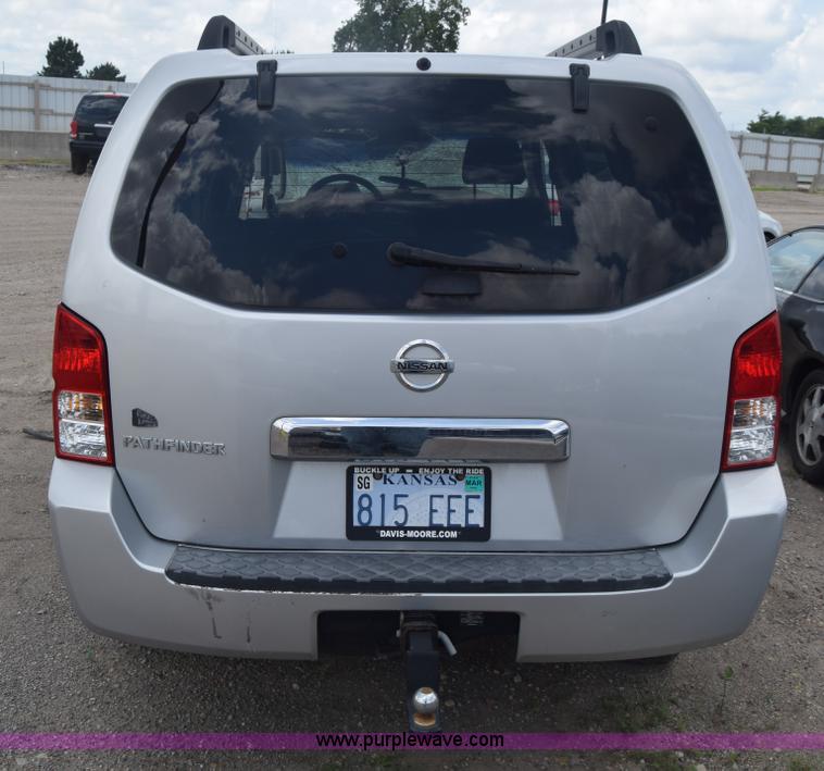 image for item K2963 2005 Nissan Pathfinder SUV