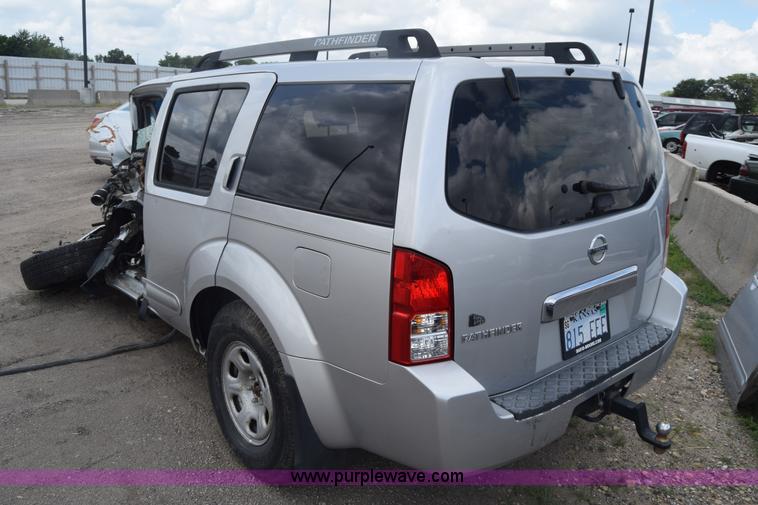 image for item K2963 2005 Nissan Pathfinder SUV