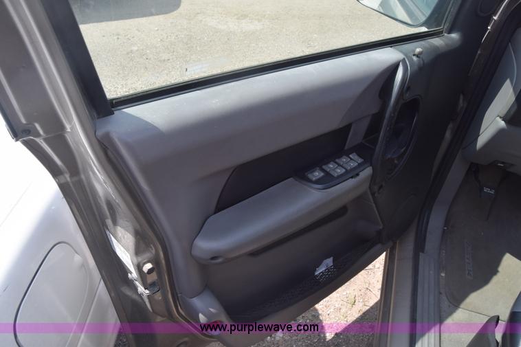 image for item K2966 2001 Pontiac Aztek SUV