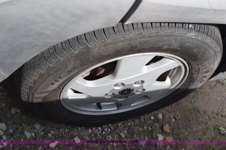 image for item K2966 2001 Pontiac Aztek SUV