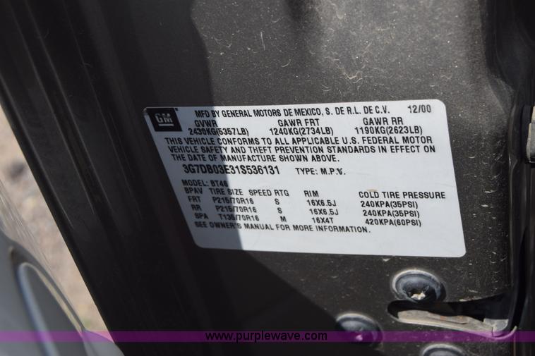 image for item K2966 2001 Pontiac Aztek SUV