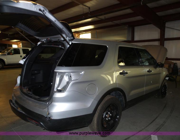 image for item J4009 2016 Ford Explorer Police SUV