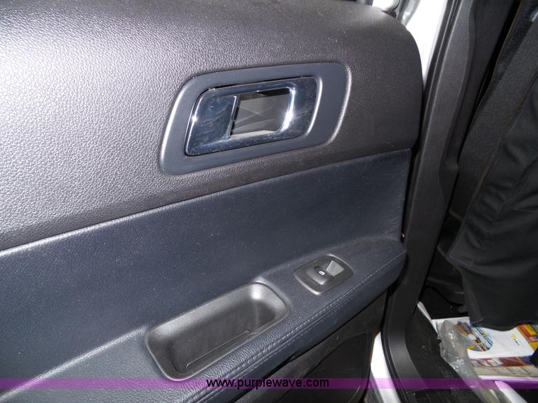 image for item J4009 2016 Ford Explorer Police SUV