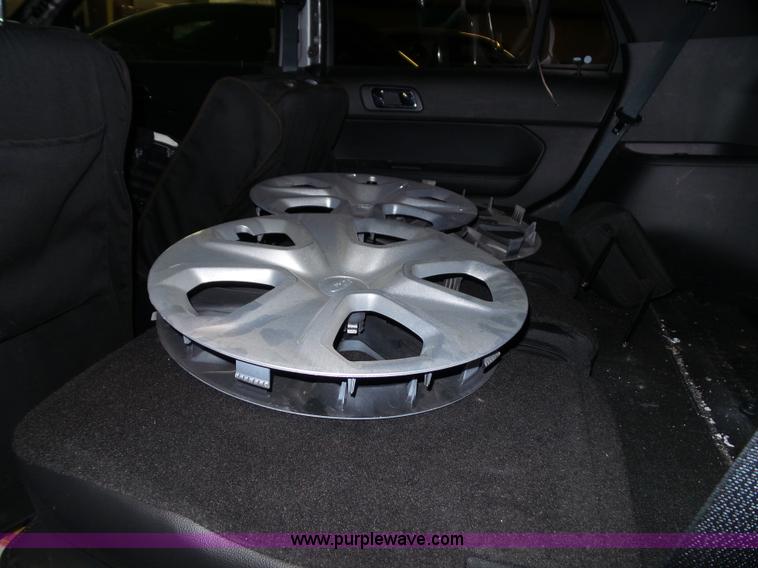 image for item J4009 2016 Ford Explorer Police SUV