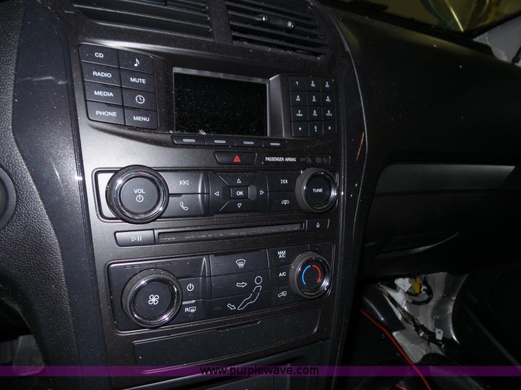 image for item J4009 2016 Ford Explorer Police SUV