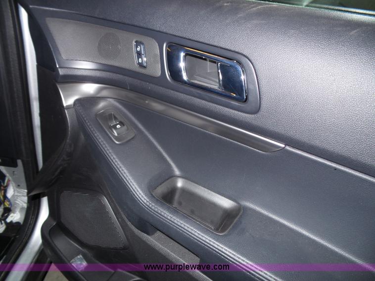 image for item J4009 2016 Ford Explorer Police SUV