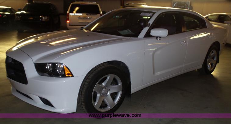 image for item J4011 2014 Dodge Charger Police